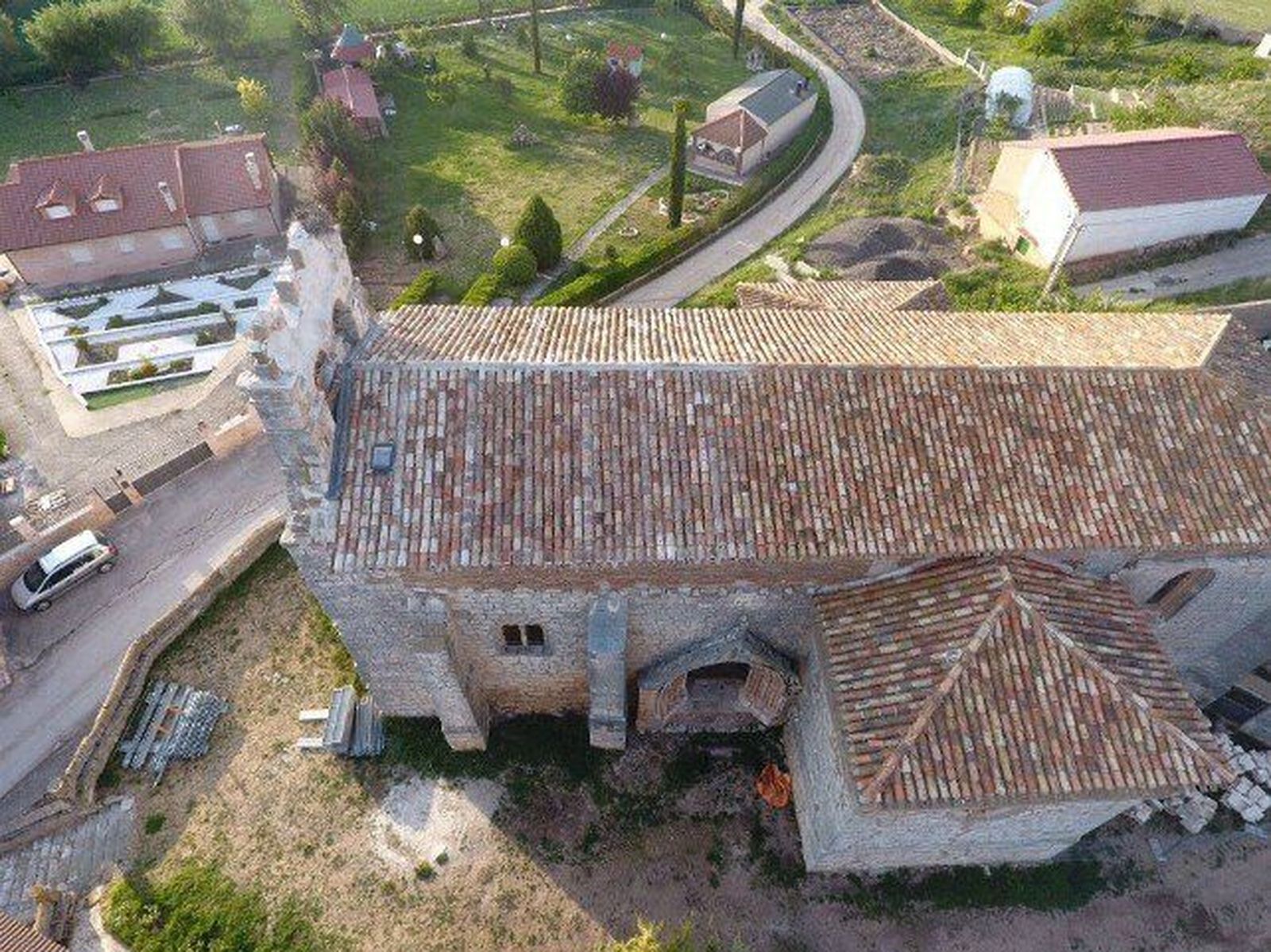 La XI Campaña ProTemplos pone como ejemplo la reparación de la iglesia de Villangómez