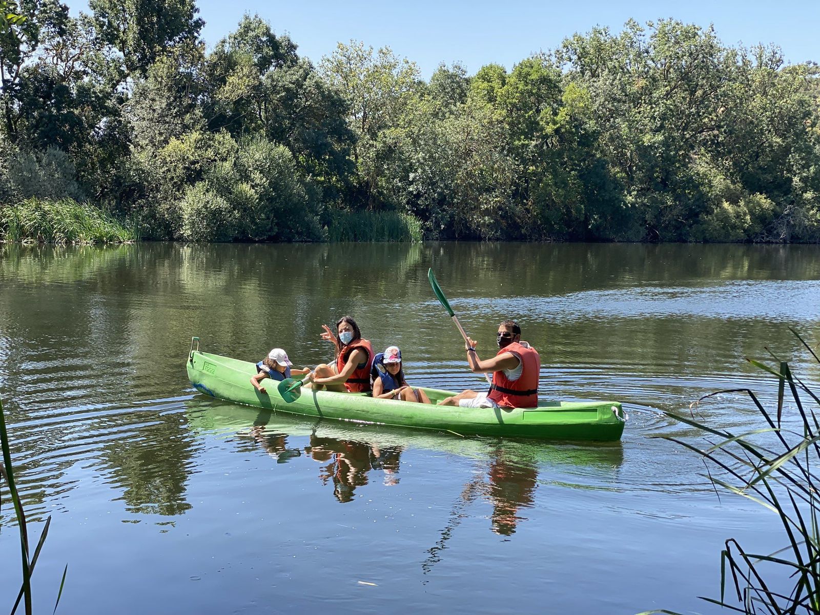 Piraguas en Villamayor