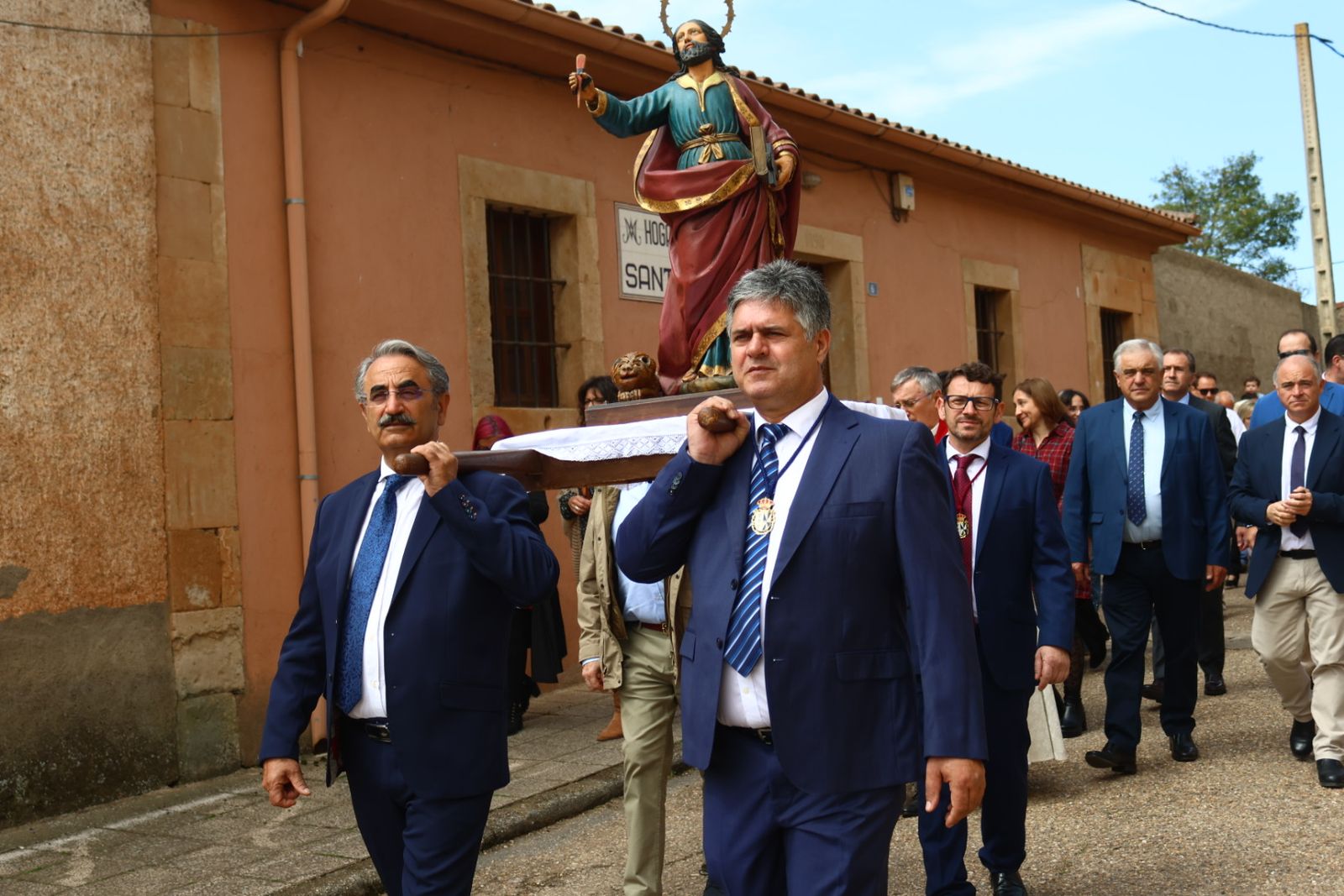 Santa Misa y Procesión en honor a San marcos en Doñinos