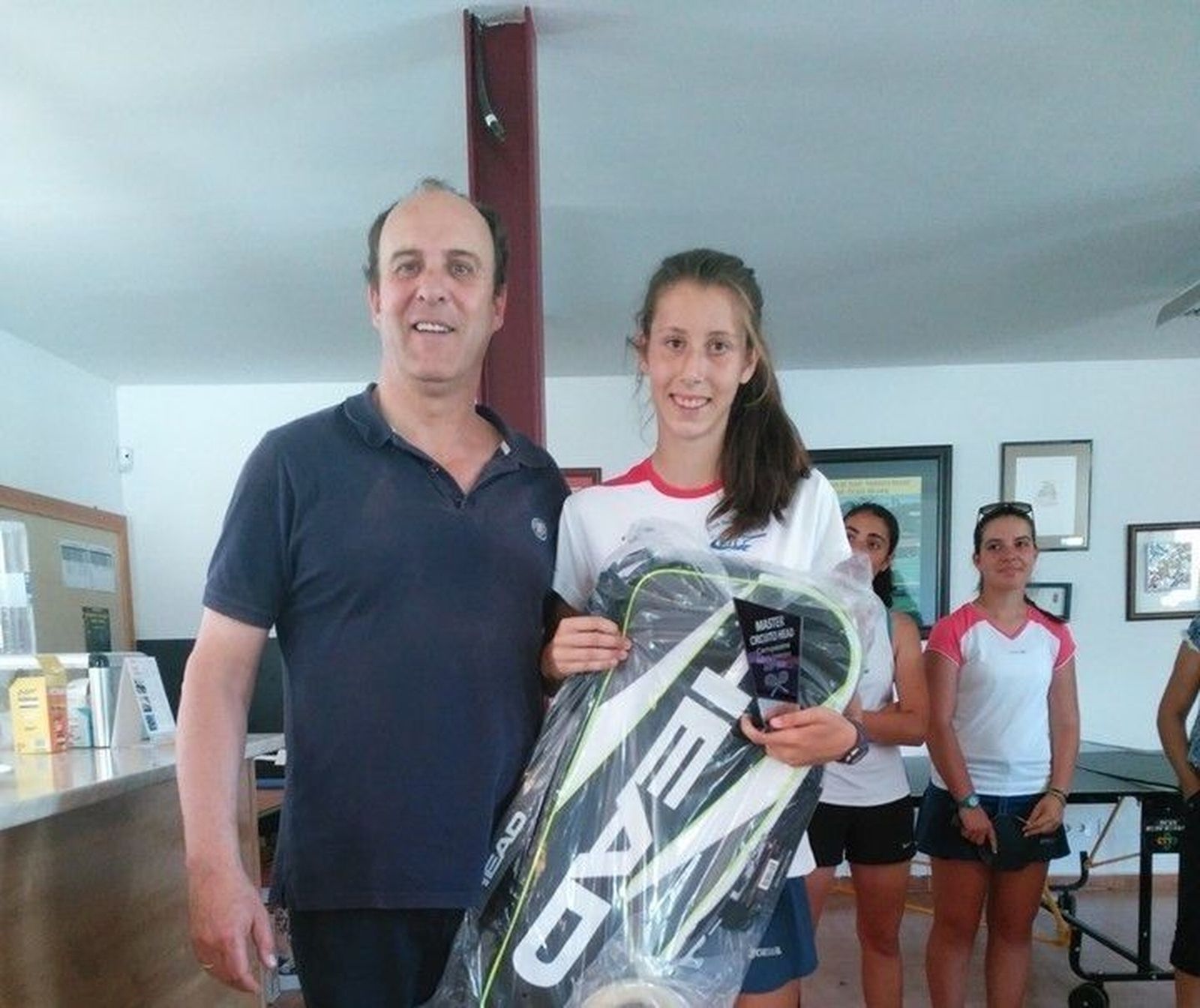 Nuevos éxitos del Club de Tenis Alba de Tormes en Béjar