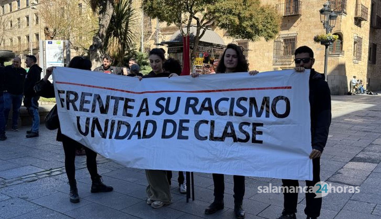 Concentración ‘Contra su racismo, unidad de clase’