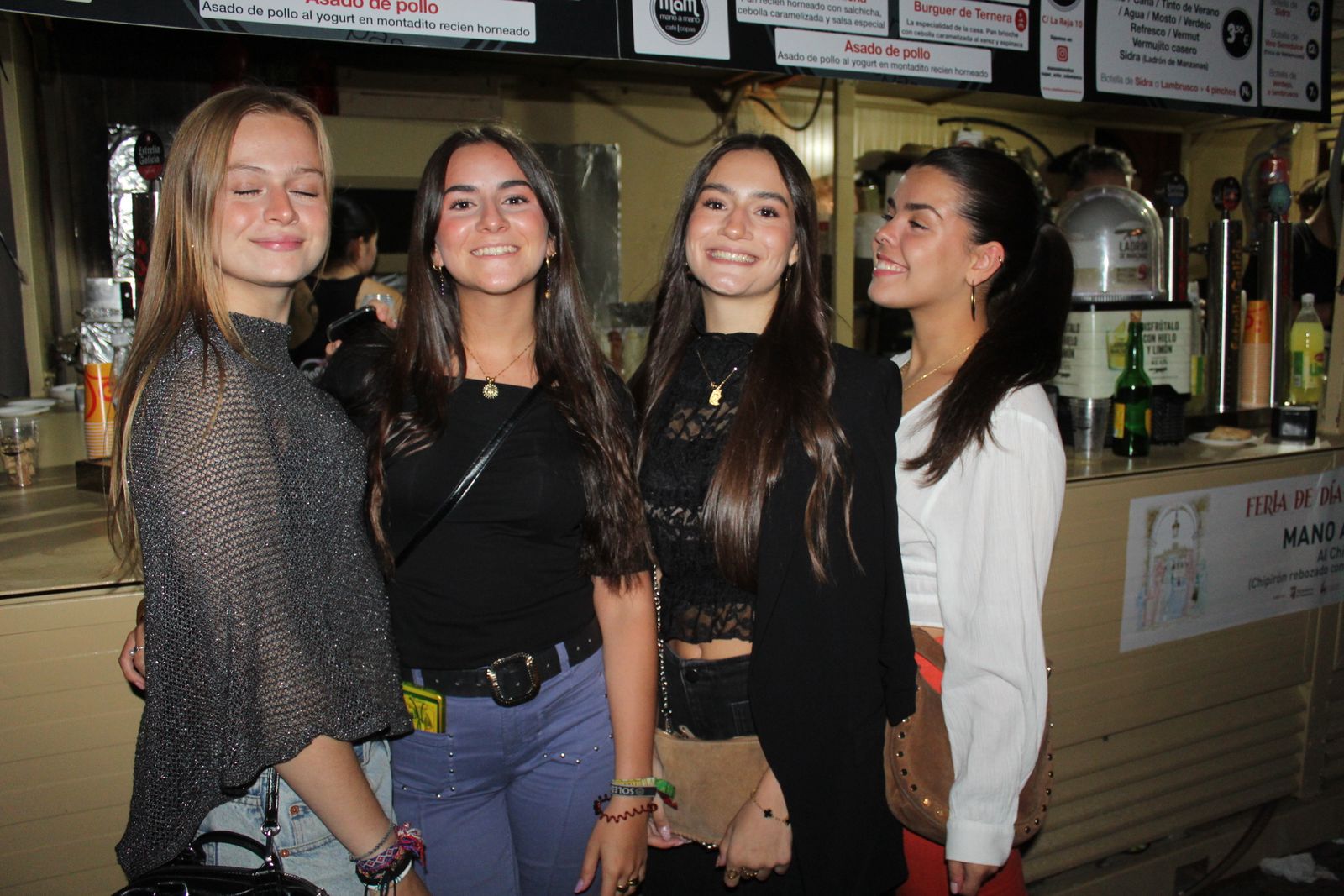 Cientos de personas disfrutan en la Feria de Día durante este martes en Salamanca