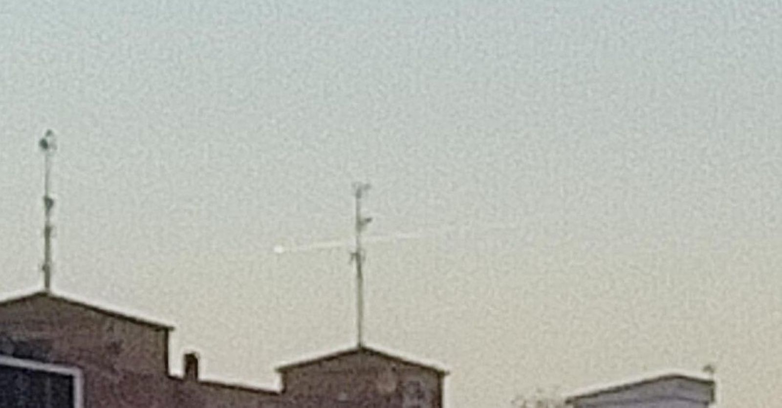 Tres bólidos atravesando el cielo de Salamanca este jueves, 12 de diciembre de 2024. Foto @METEOYAYI