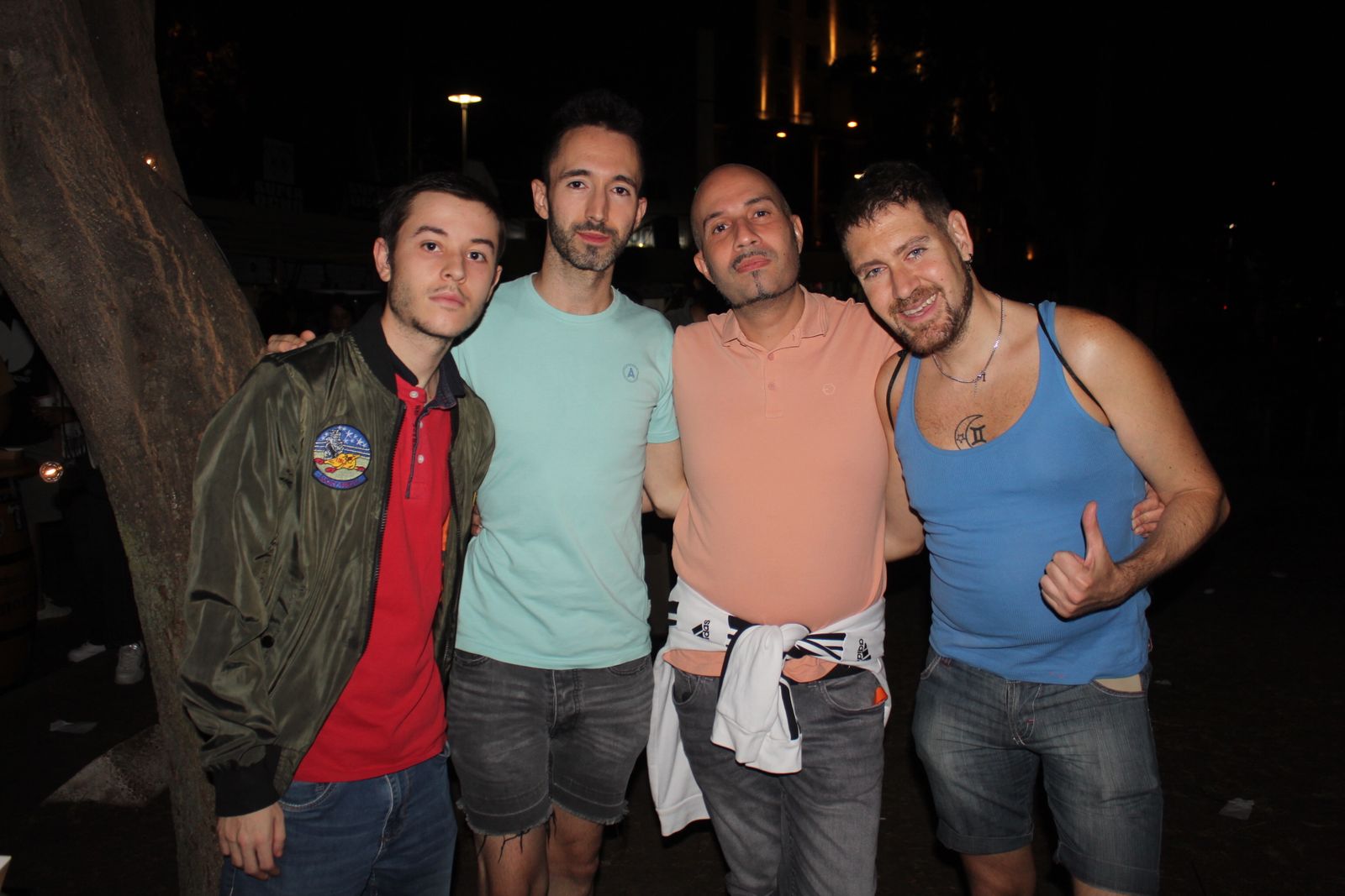 Ambiente en la Feria de Día en la tarde de este lunes