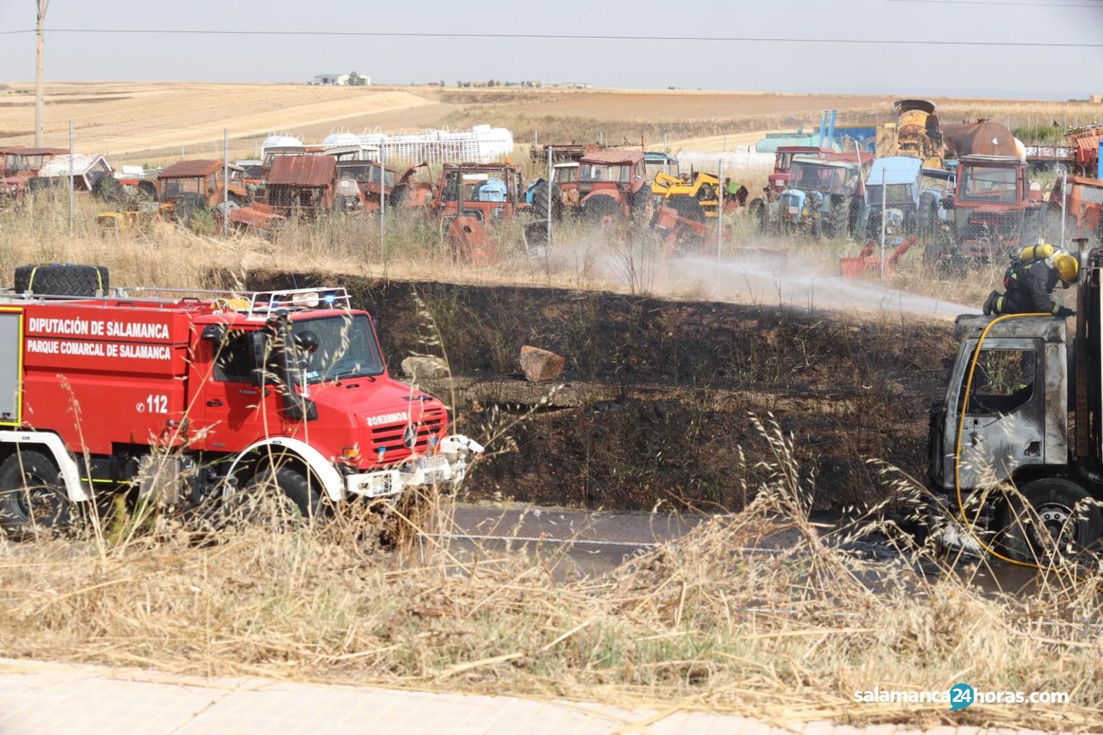 Camión quemado carretera valladolid (8)