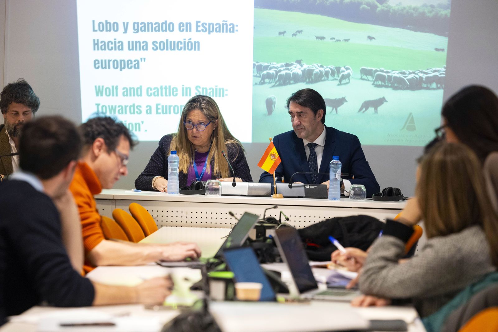Bernal Revert/ ICAL. Consejero de Medio Ambiente, vivienda y Ordenación del Territorio, Juan Carlos Quiñones participa en el simposio ‘Lobo y ganado en España: una solución europea’.