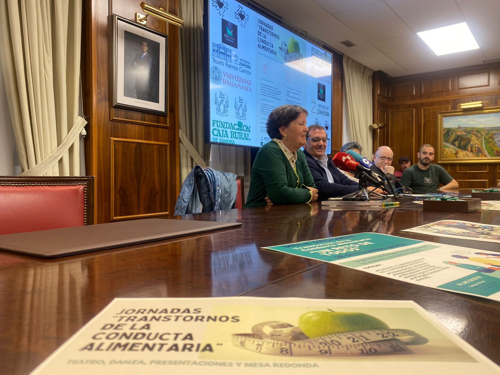 Un instante de la rueda de prensa