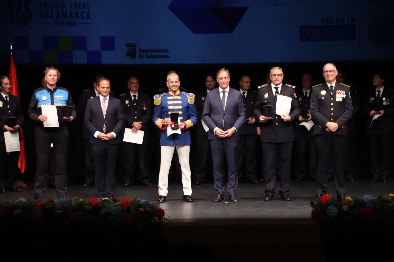 Día de la Policía Local en el Teatro Liceo