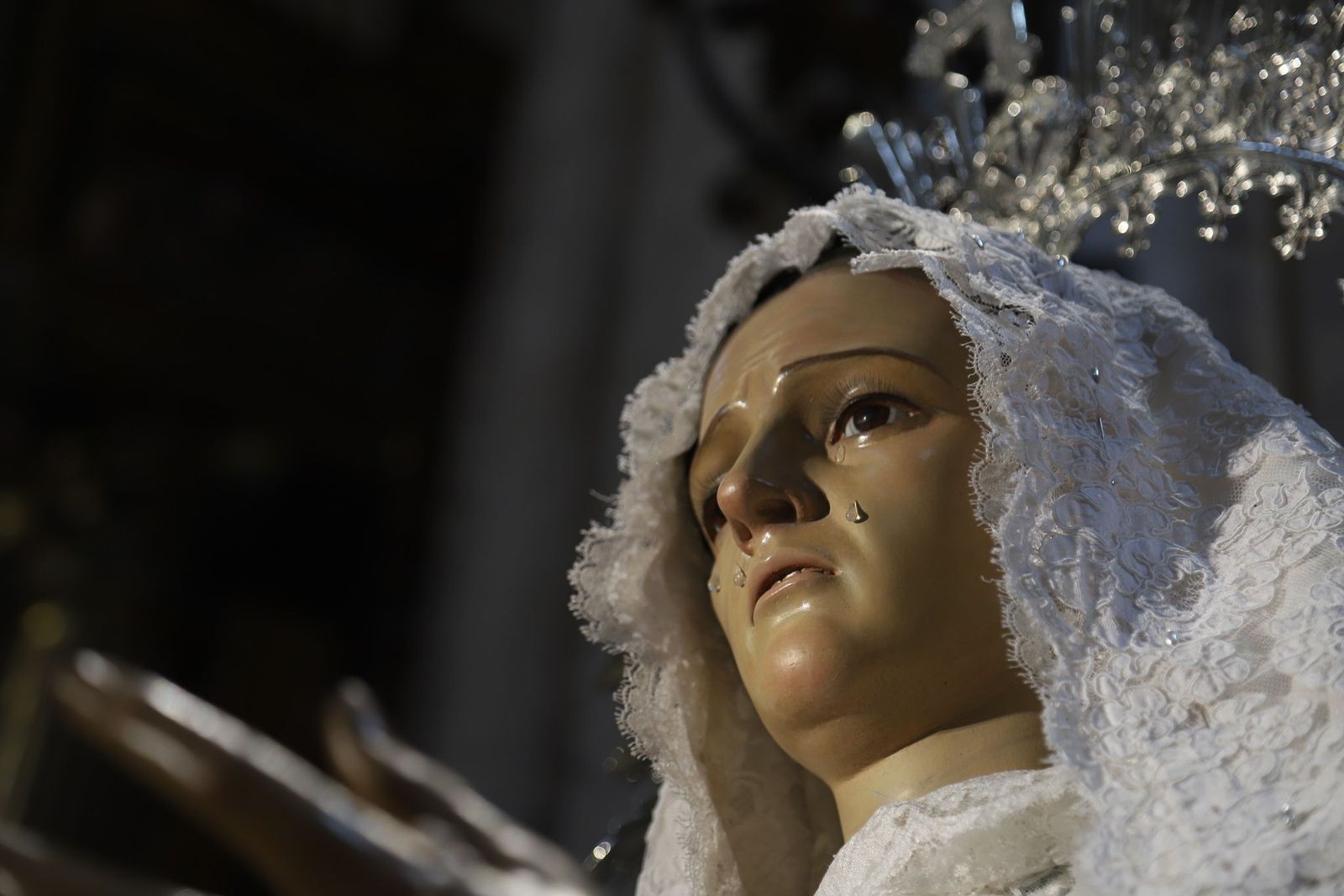 La imagen de la virgen de la Esperanza restaurada (3)