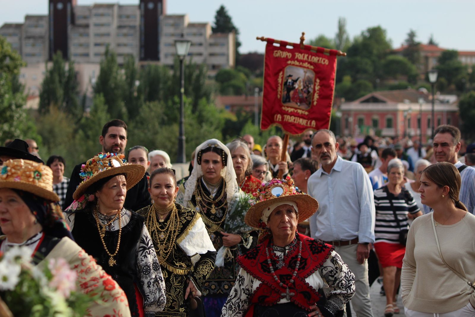 XXXV Ofrenda Floral en Honor de Santa María de la Vega