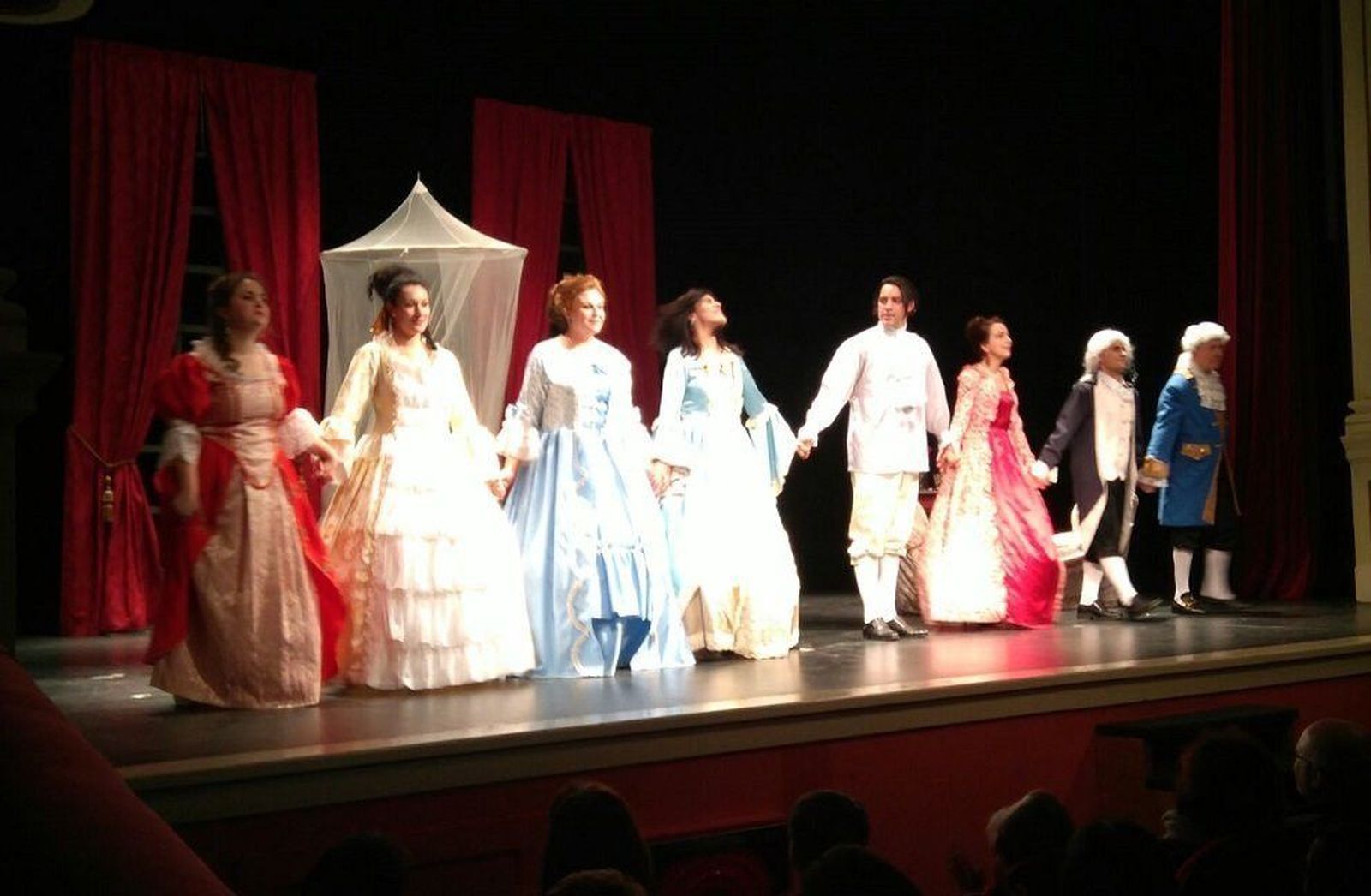 El Teatro Cervantes retrocede tres siglos para disfrutar de ‘Las Amistades Peligrosas’
