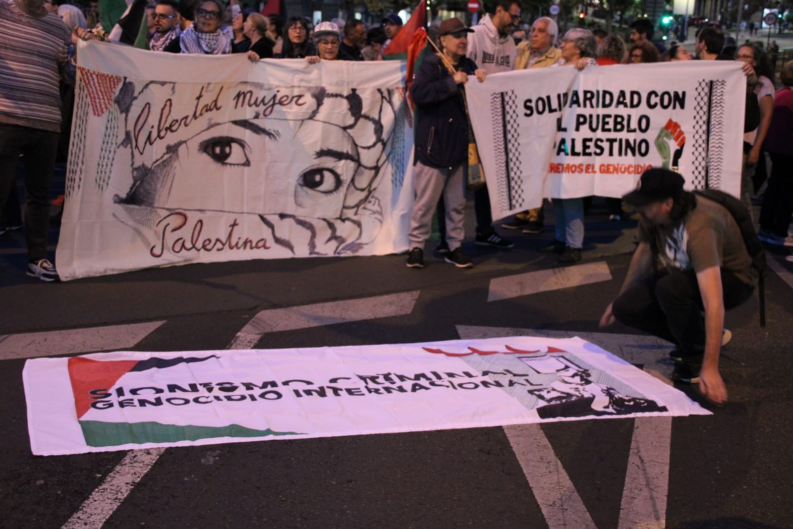 Medio millar de personas se manifiestan en Salamanca en apoyo a Palestina y la flotilla