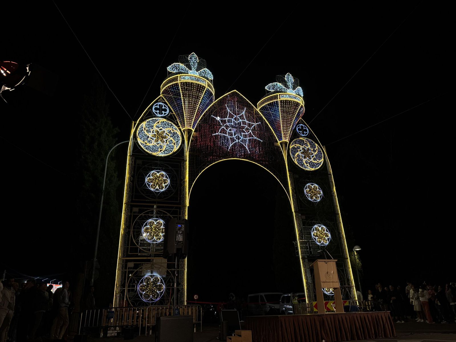 Encendido del recinto ferial de la Aldehuela