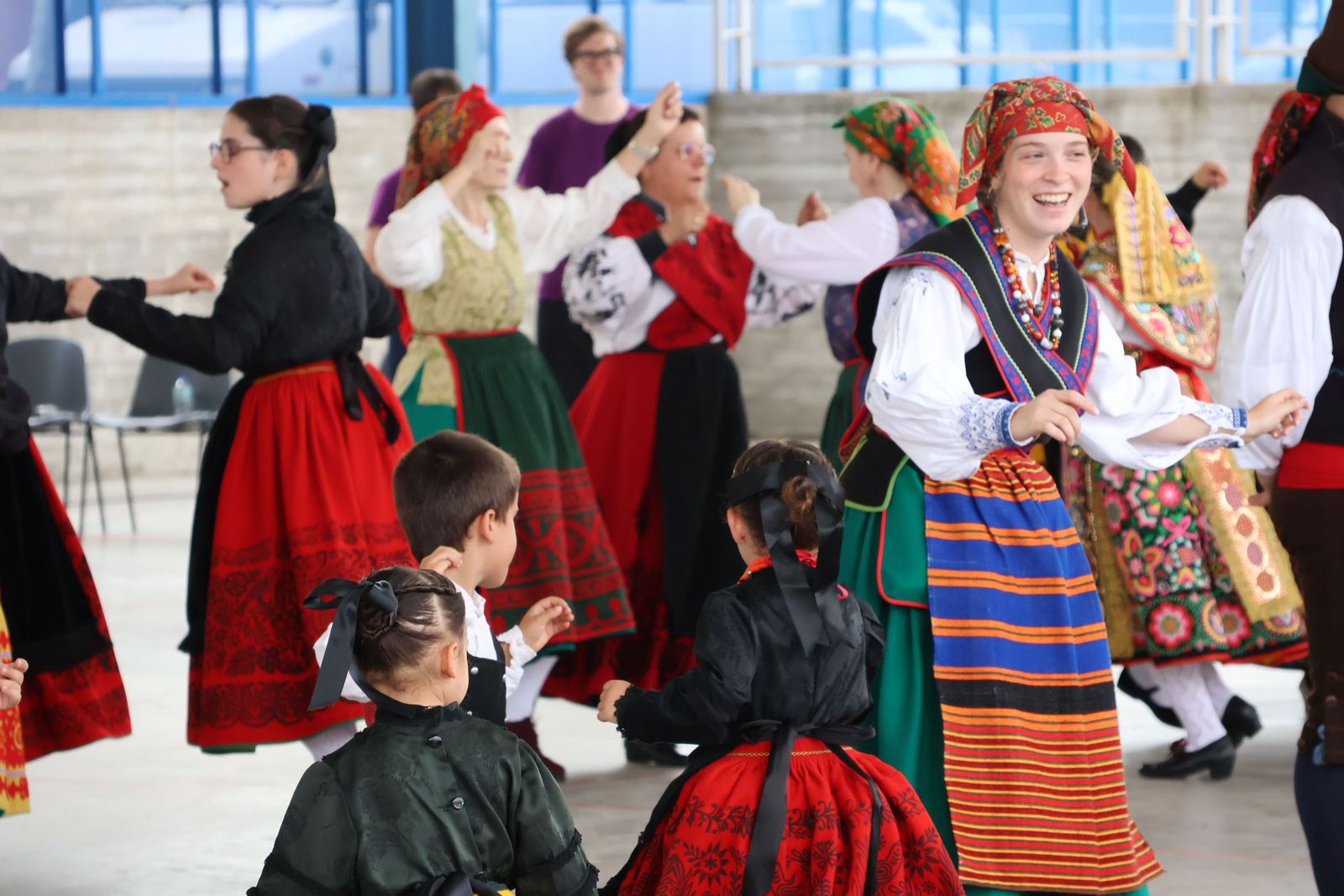 actuacion-fin-de-curso-de-la-escuela-de-baile-dona-urraca-17