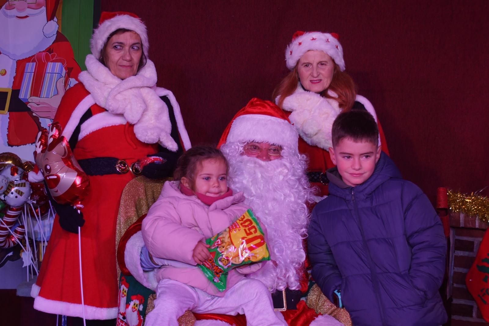 El Encinar recibe la visita de Papa Noel