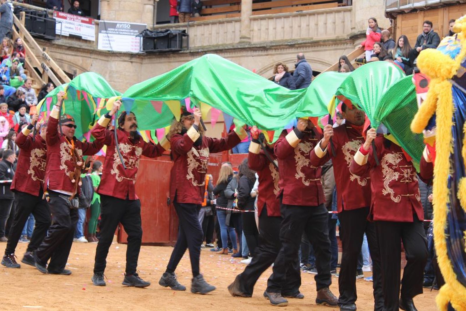 disfraces-del-sabado-de-carnaval-en-ciudad-rodrigo-23