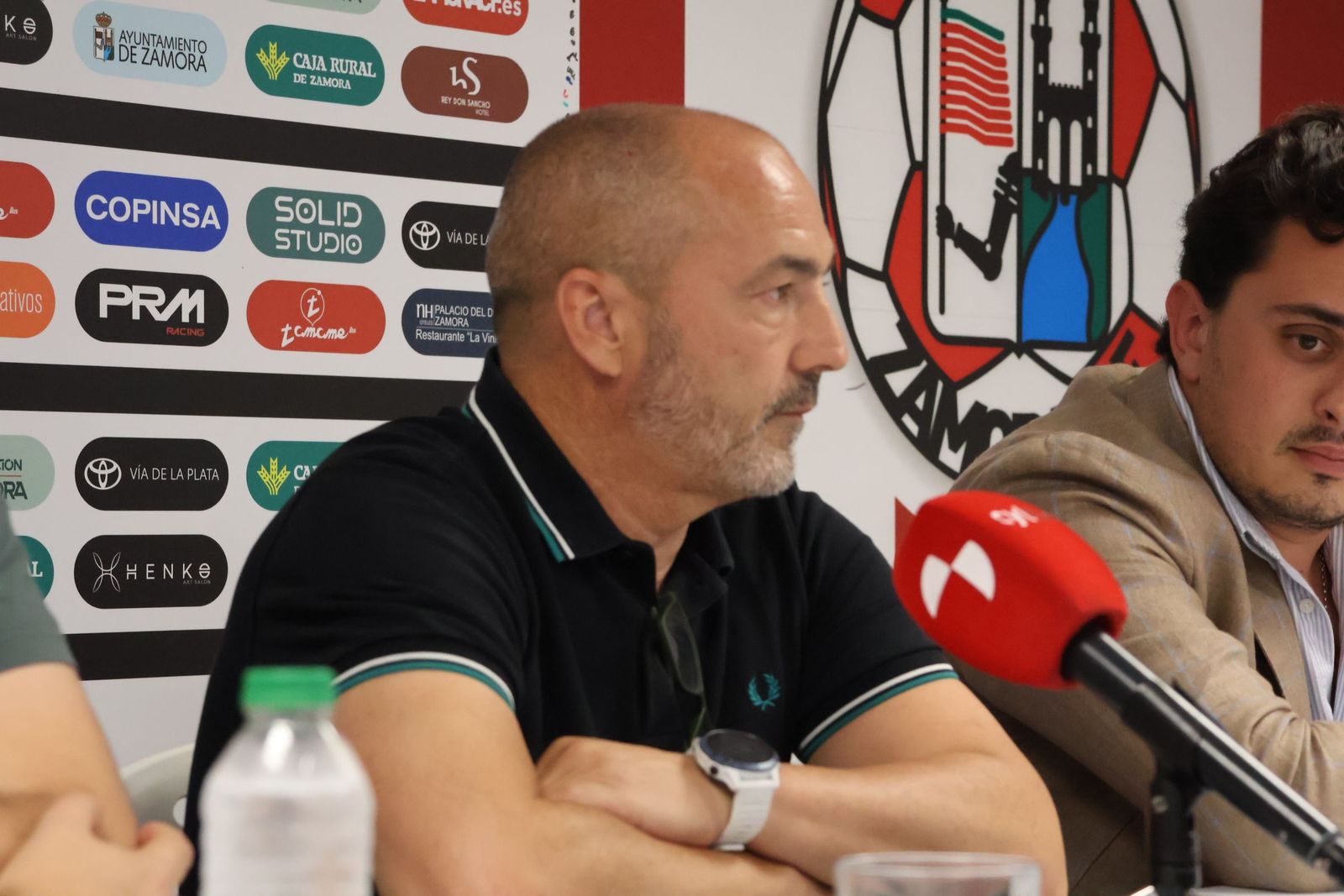 presentacion-de-juan-sabas-como-nuevo-tecnico-del-zcf-25