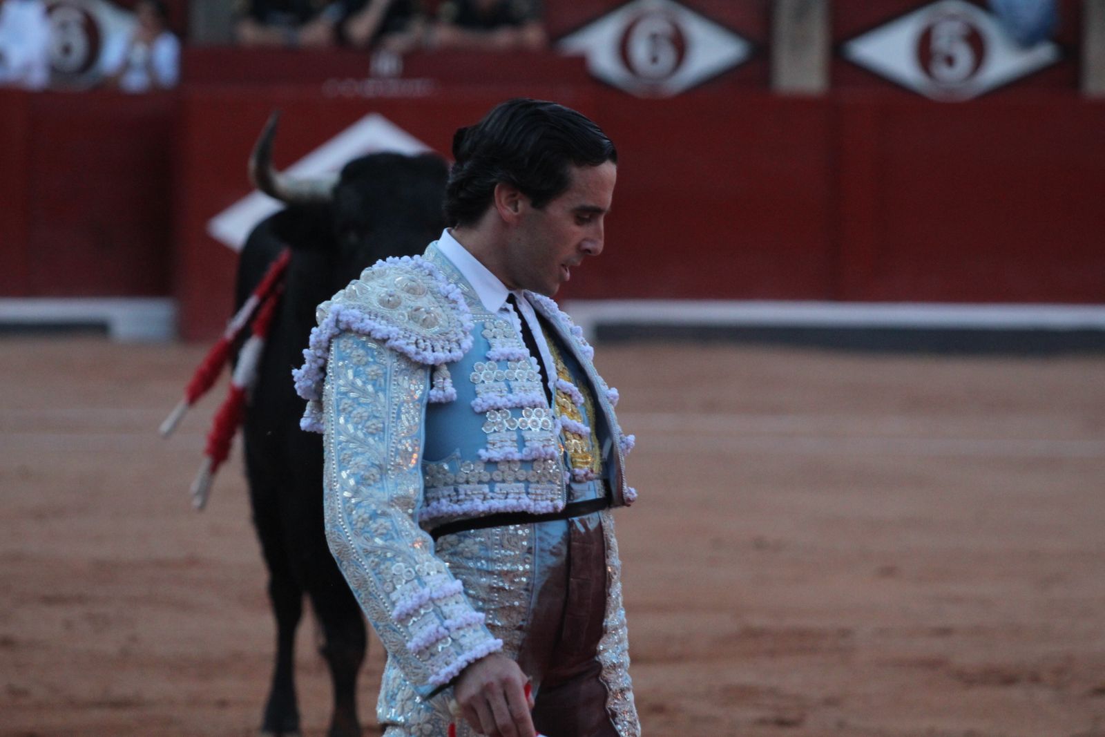 Emilio de Justo, Juan Ortega y Roca Rey inauguran el cartel de figuras en la feria de Salamanca: la corrida de Garcigrande en imágenes