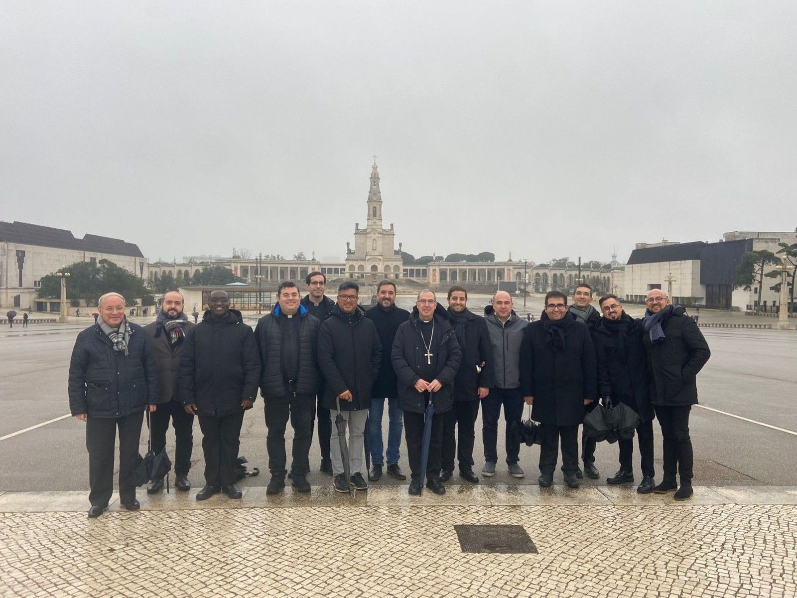 El obispo de Zamora peregrina a Fátima con el grupo de curas jóvenes