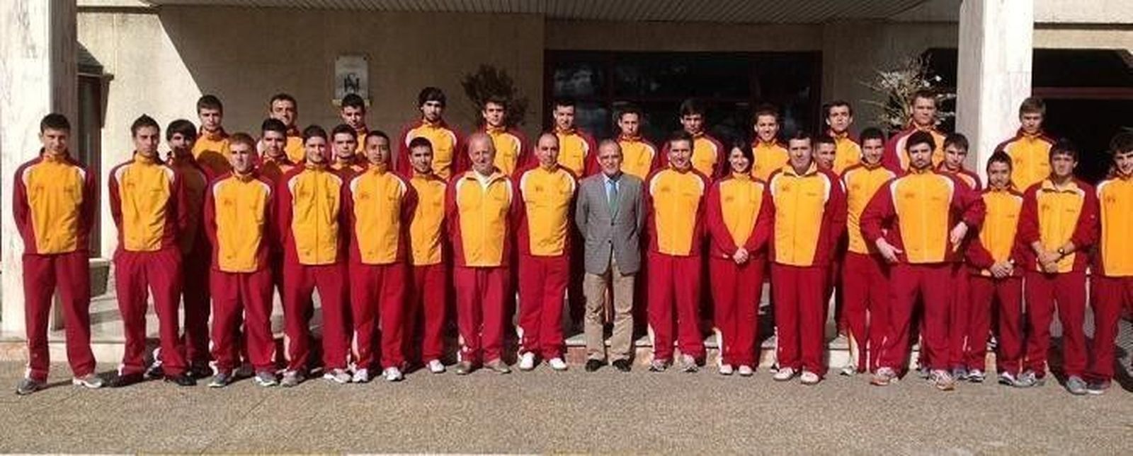 Clausura del curso en el Centro de Tecnificación Arbitral FCyLF para los tres colegiado charros