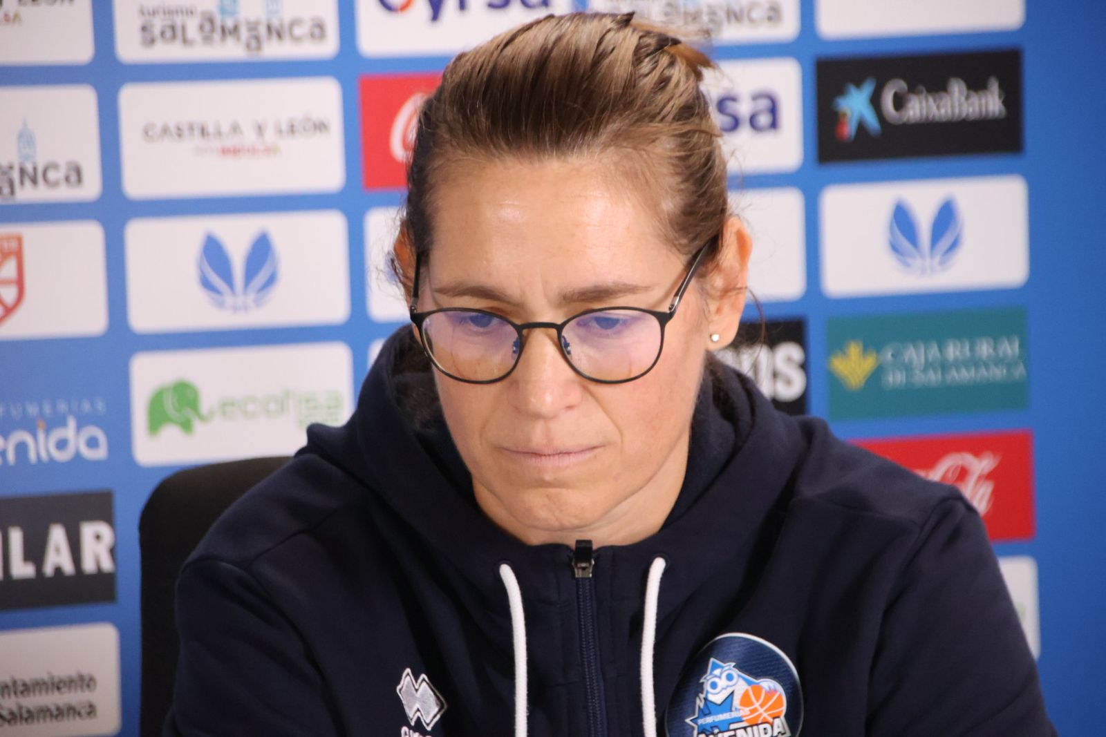 Anna Montañana, entrenadora de Perfumerías Avenida