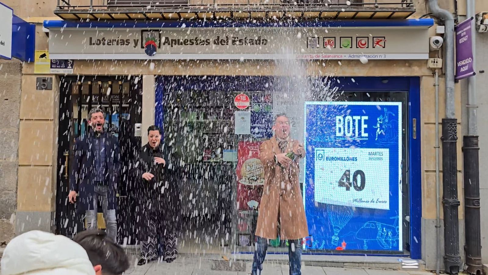 La administración de lotería La Ranita de Salamanca reparte un quinto premio 