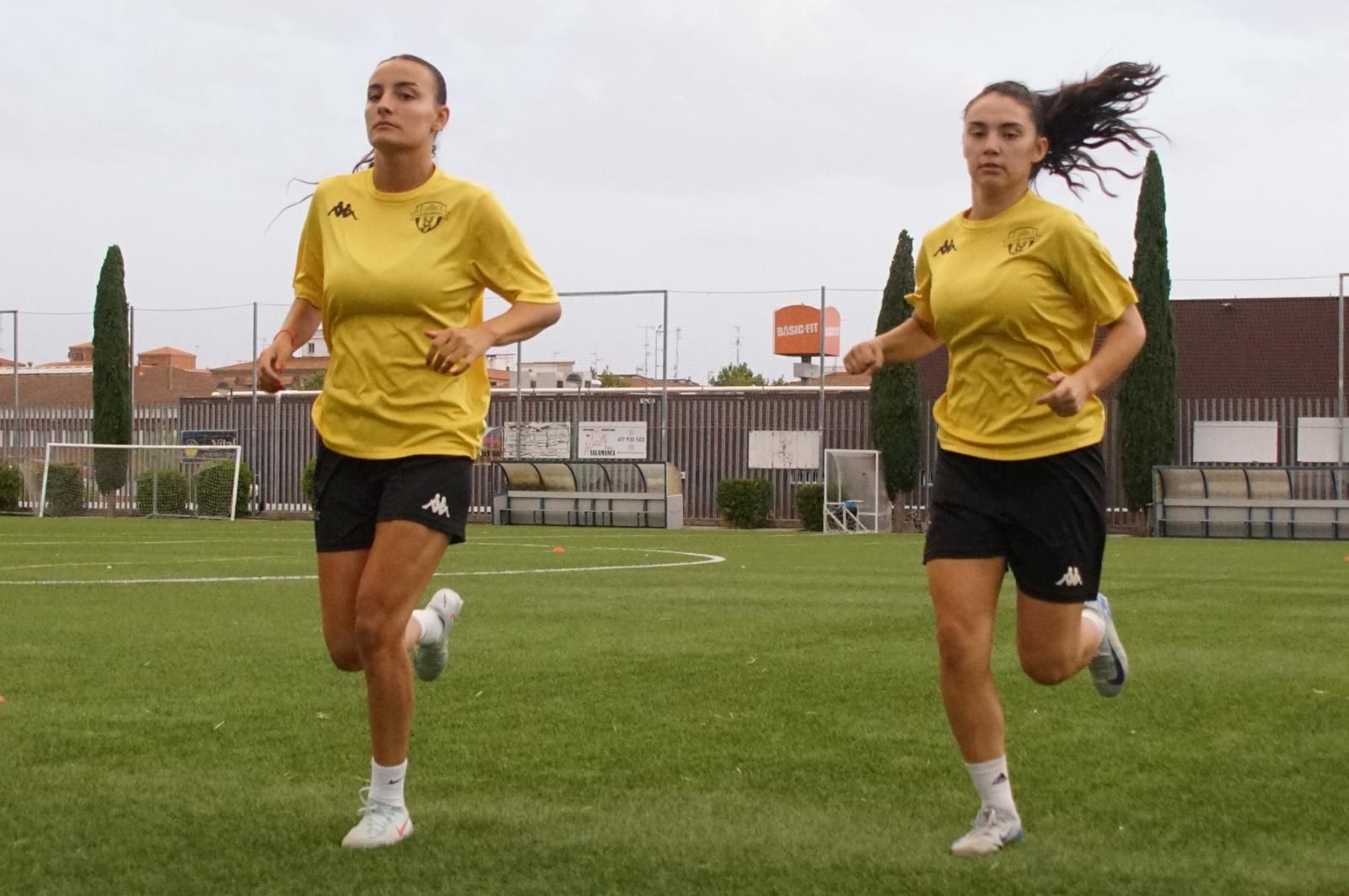 El Salamanca Fútbol Femenino. Primer entrenamiento de la pretemporada.