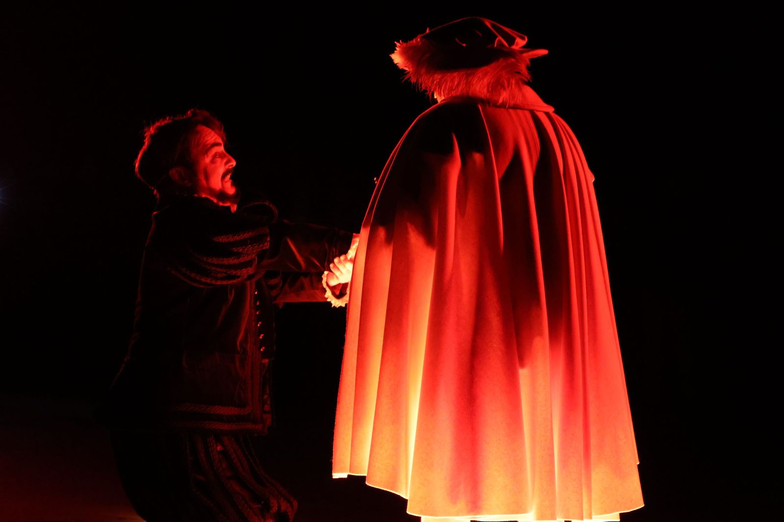 GALERÍA | Don Juan Tenorio cierra temporada en el Cementerio de San Atilano