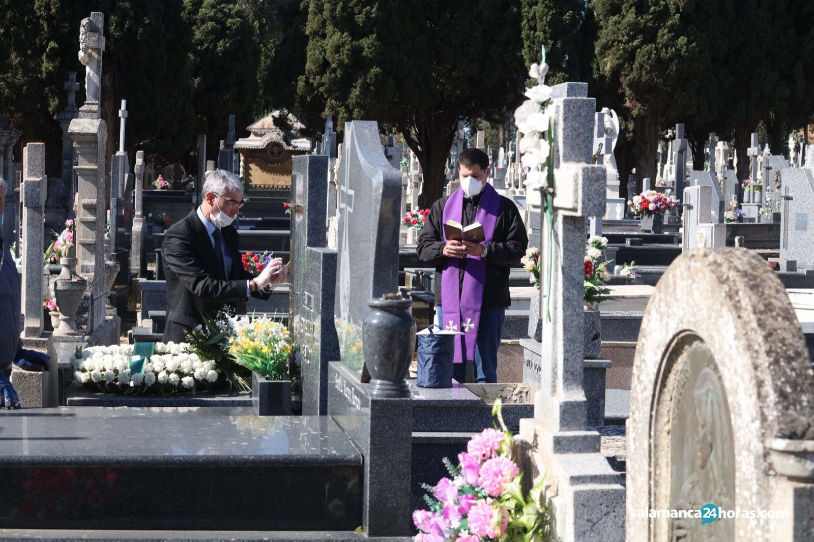 Entierro coronavirus cementerio (5)