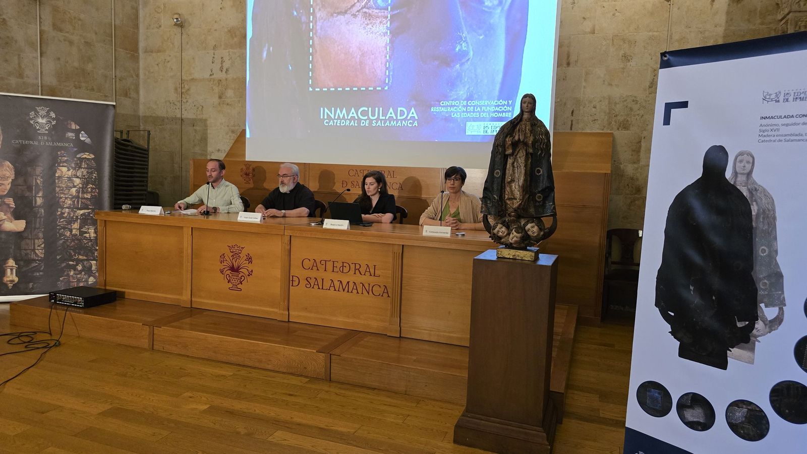 Presentación de la restauración de una talla de la Inmaculada Concepción de la Catedral de Salamanca