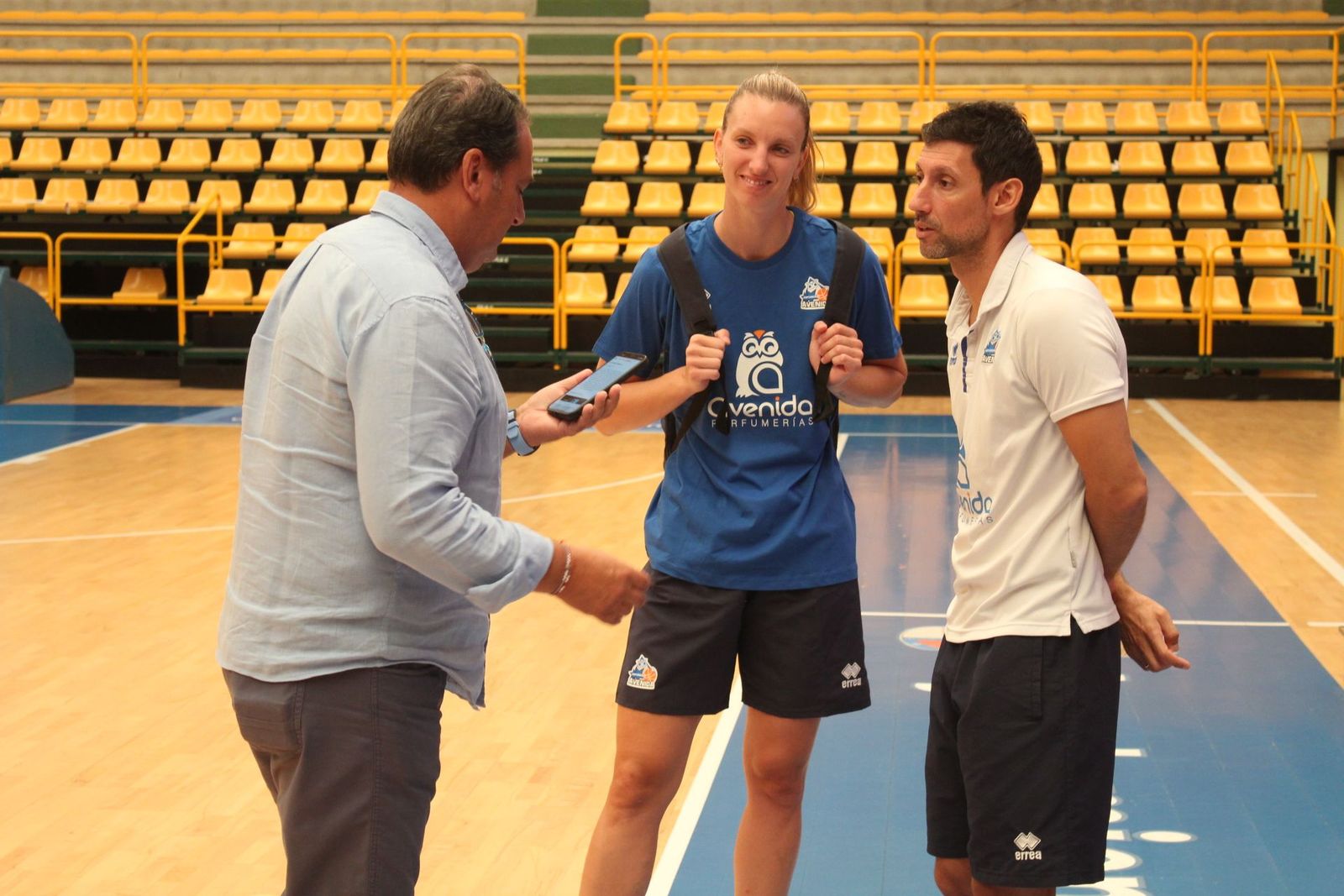 Presentación de Laura Gil