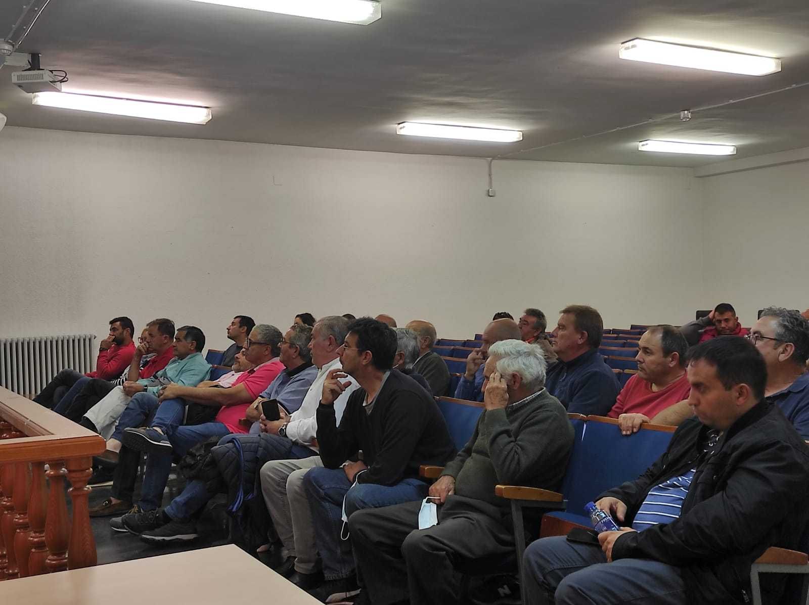 Asamblea informativa realizada por Upa Zamora