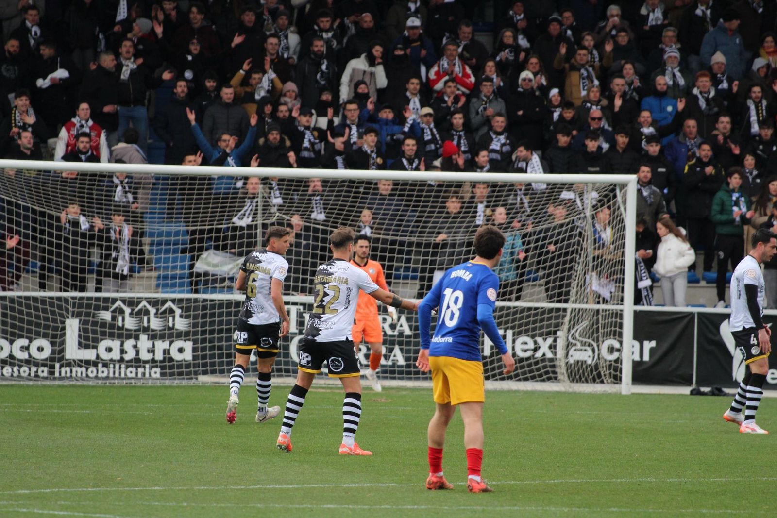 whatsapp-image-2025-03-02-at-16-28-06-4