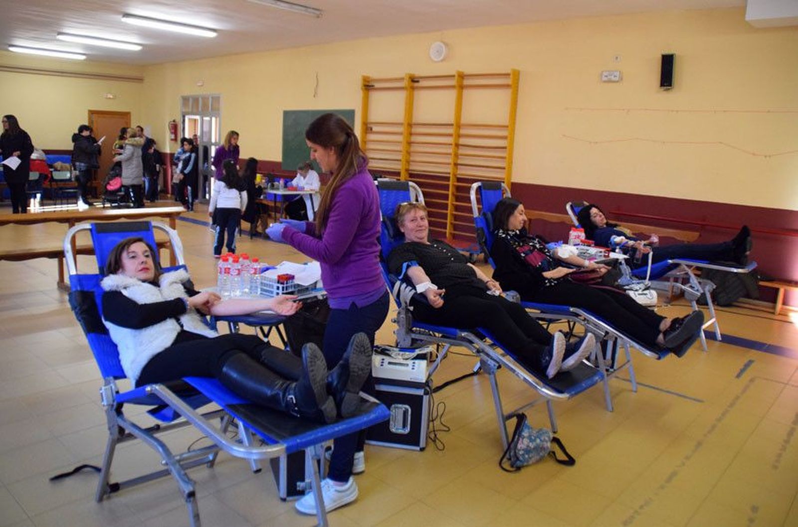 Donación de sangre en el Colegio Santísima Trinidad