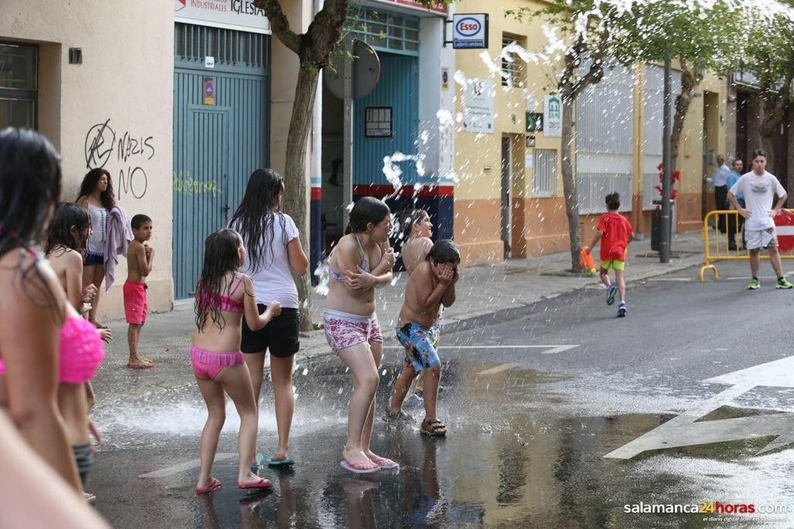 Creación de adornos navideños en Chamberí