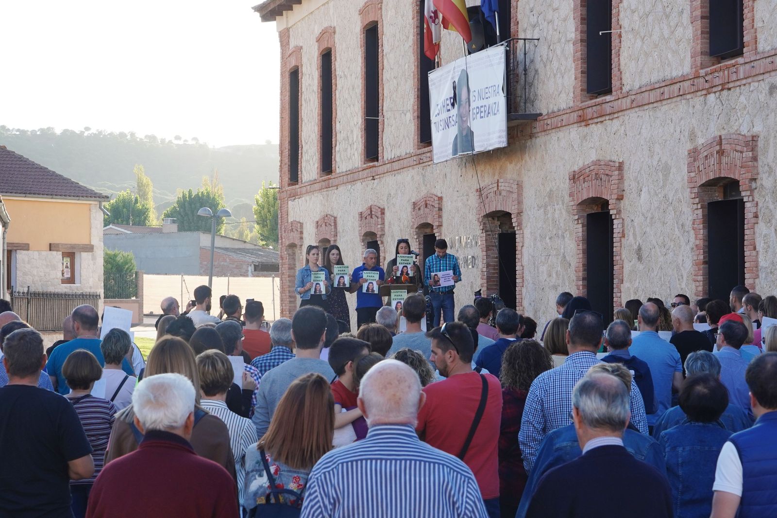 Traspinedo recuerda con emoción a Esther López nueve meses después de su desaparición. ICAL