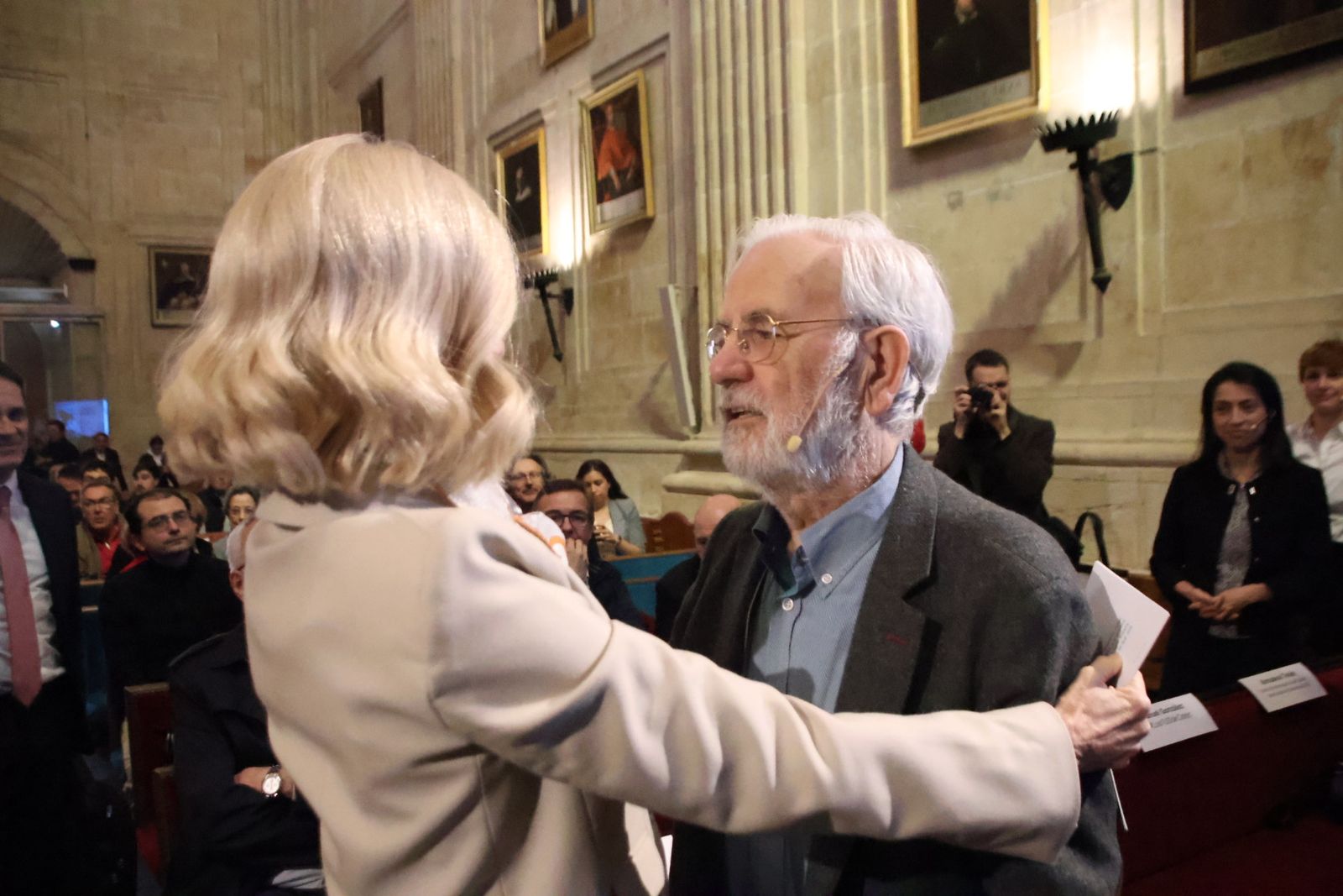 Apertura del encuentro ‘Humanismo tecnológico: del relato a los datos’