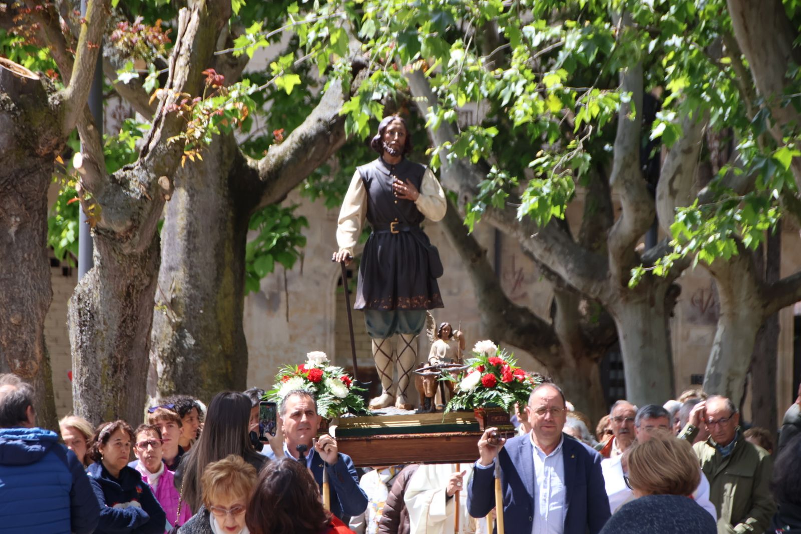 Procesión y bendición simbólica de los campos por el día del patrón de los agricultores, San Isidro Labrador