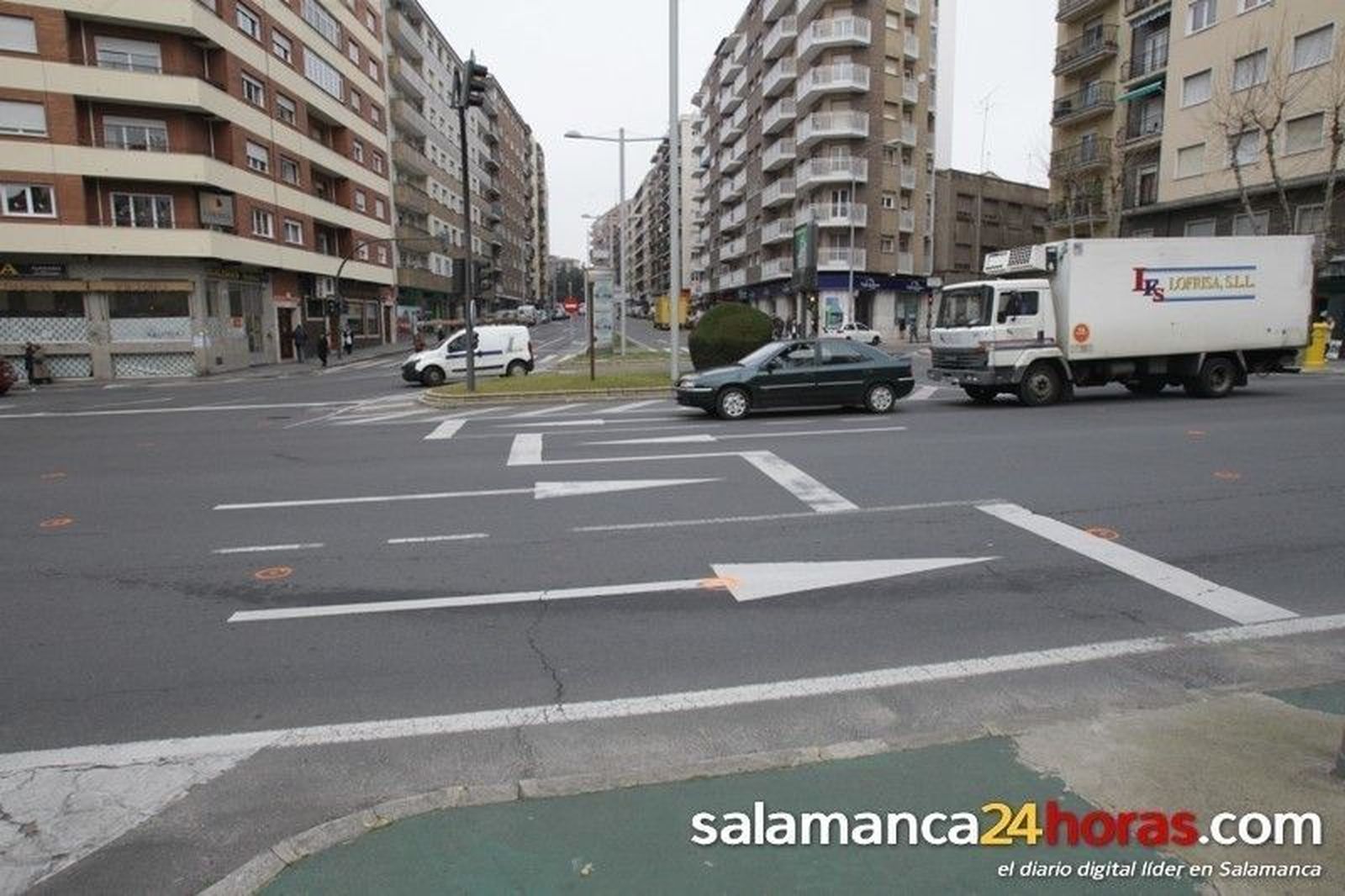 Nueva rotonda entre la avenida de Portugal y Torres Villarroel