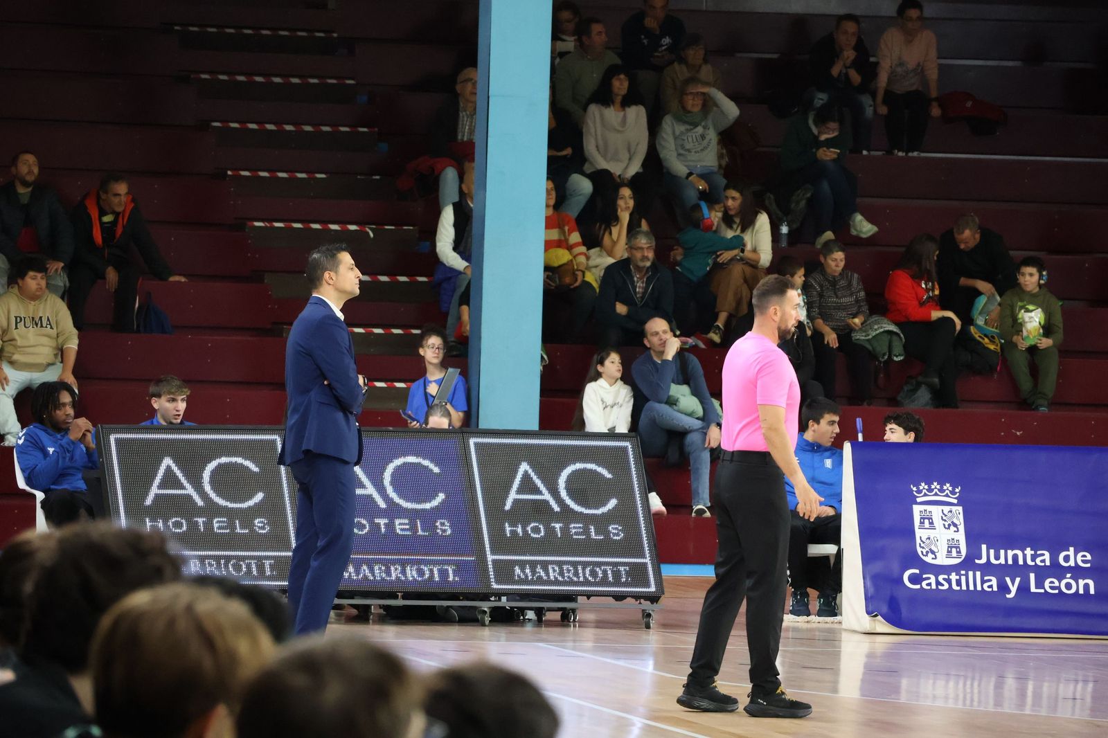 GALERÍA | El CB Zamora recibe en el Ángel Nieto al Basket Mallorca Palma en busca de la victoria