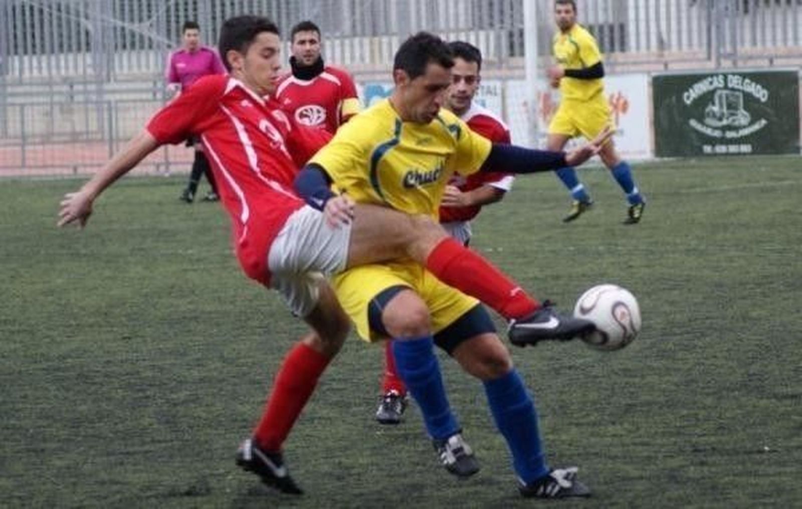 El Mesón Consultorio abre el Isidoro Benito tras el pinchazo del Electromecánica Chuchi