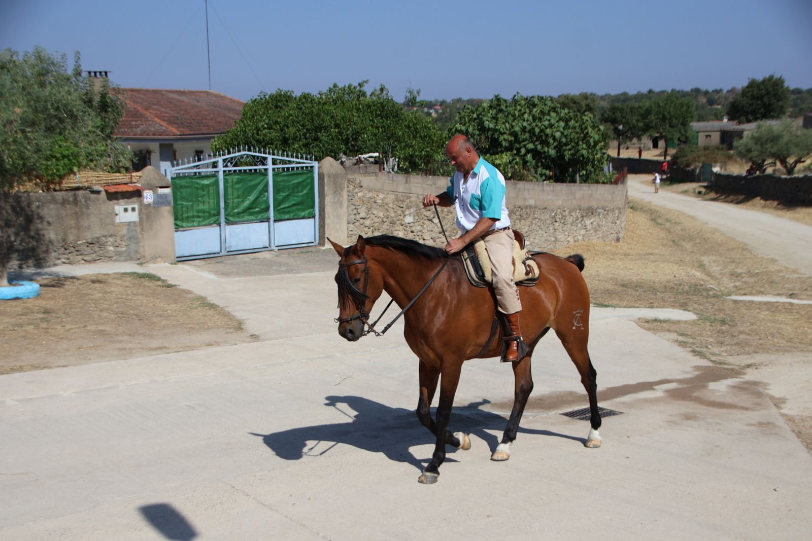 Lumbrales encierro a caballo