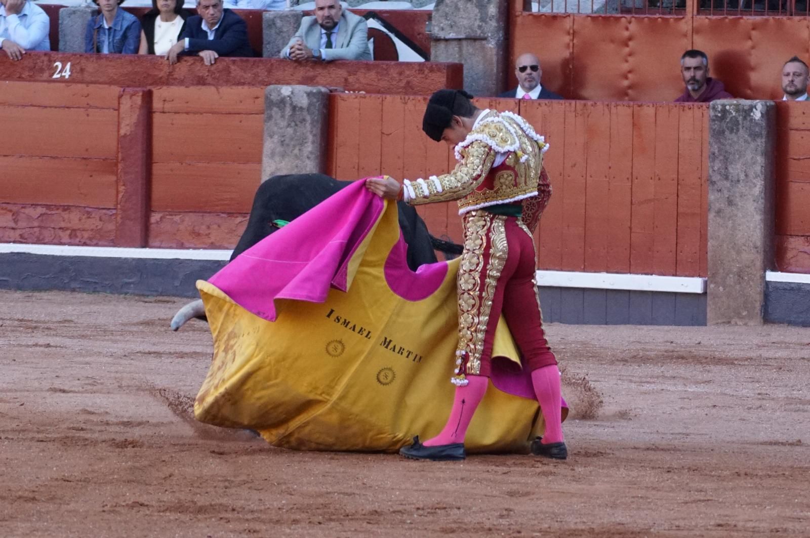 Presencia salmantina por partida doble en la primera corrida de la feria: Damián Castaño e Ismael Martín junto al mexicano Diego San Román