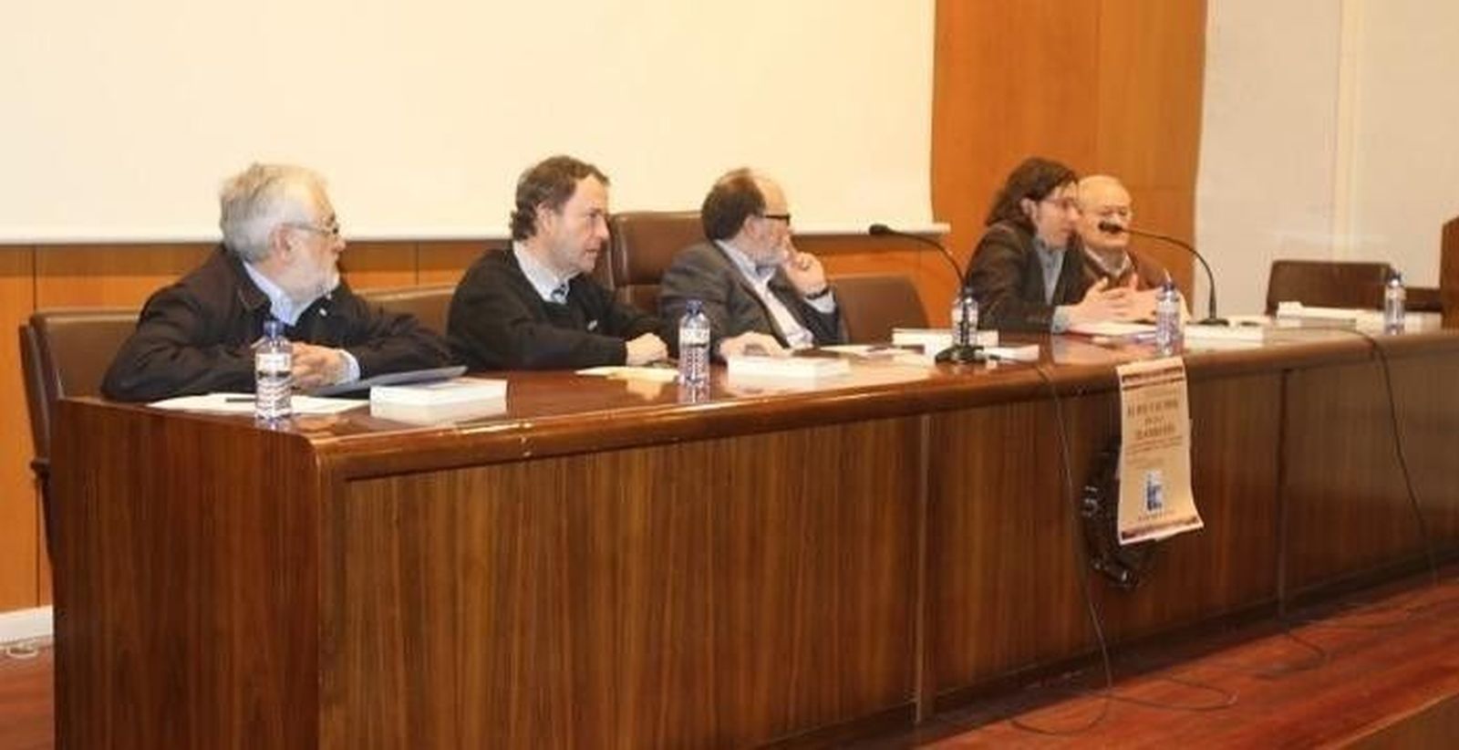 Un libro aborda la transición política del PSOE y el PCE