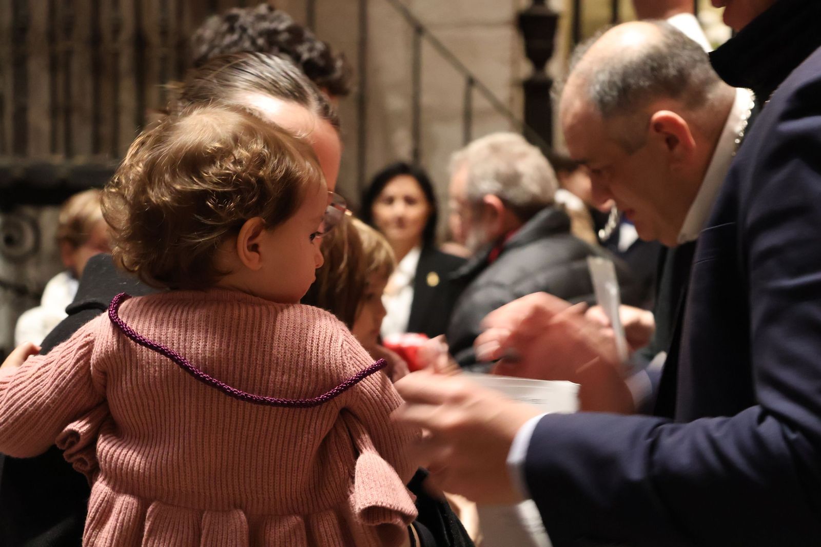 Entrada de nuevos hermanos de Jesús Nazareno Vulgo Congregación (15).JPG