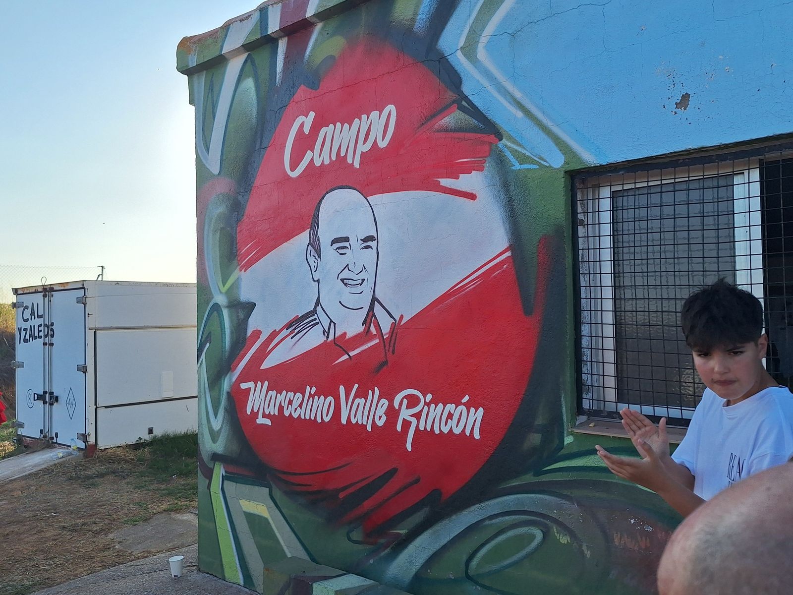 El campo de Castellanos de Villiquera pasa a llamarse Marcelino Valle