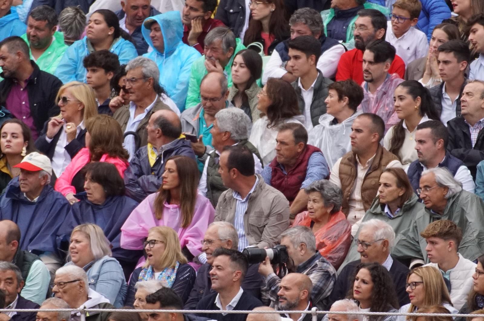 resumen-fotografico-del-ambiente-en-los-tendidos-de-la-glorieta-durante-la-corrida-de-garcigrande-20-de-septiembre-de-2024-foto-juanes-72