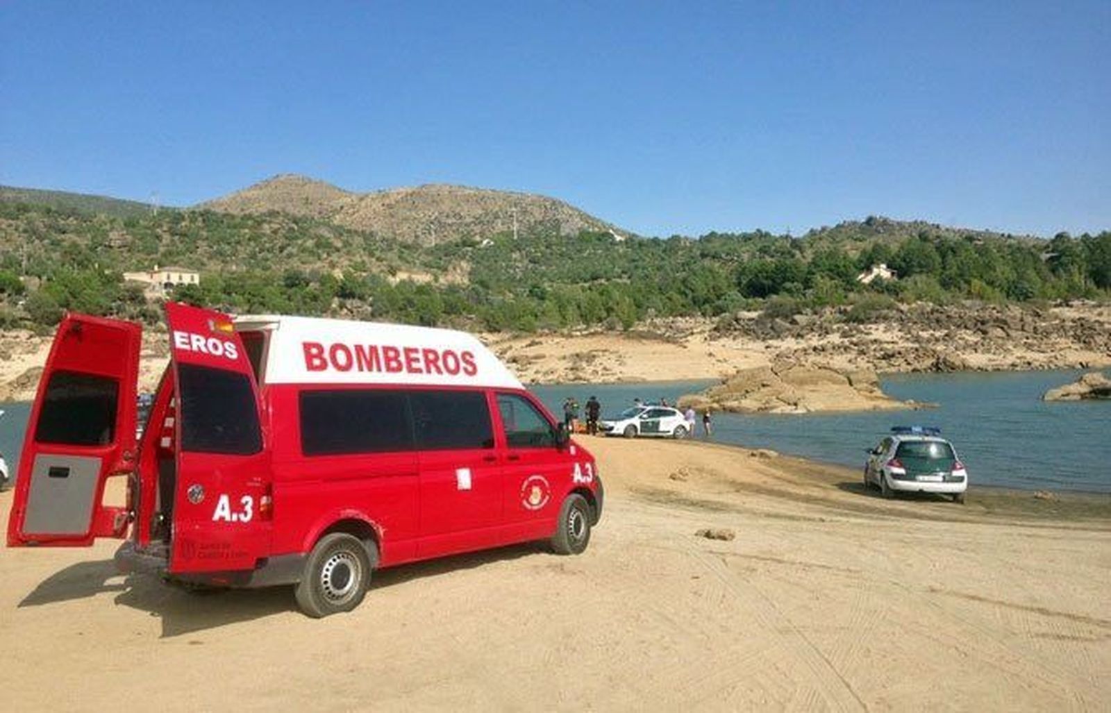 Un hombre se ahoga en el pantano del Burguillo