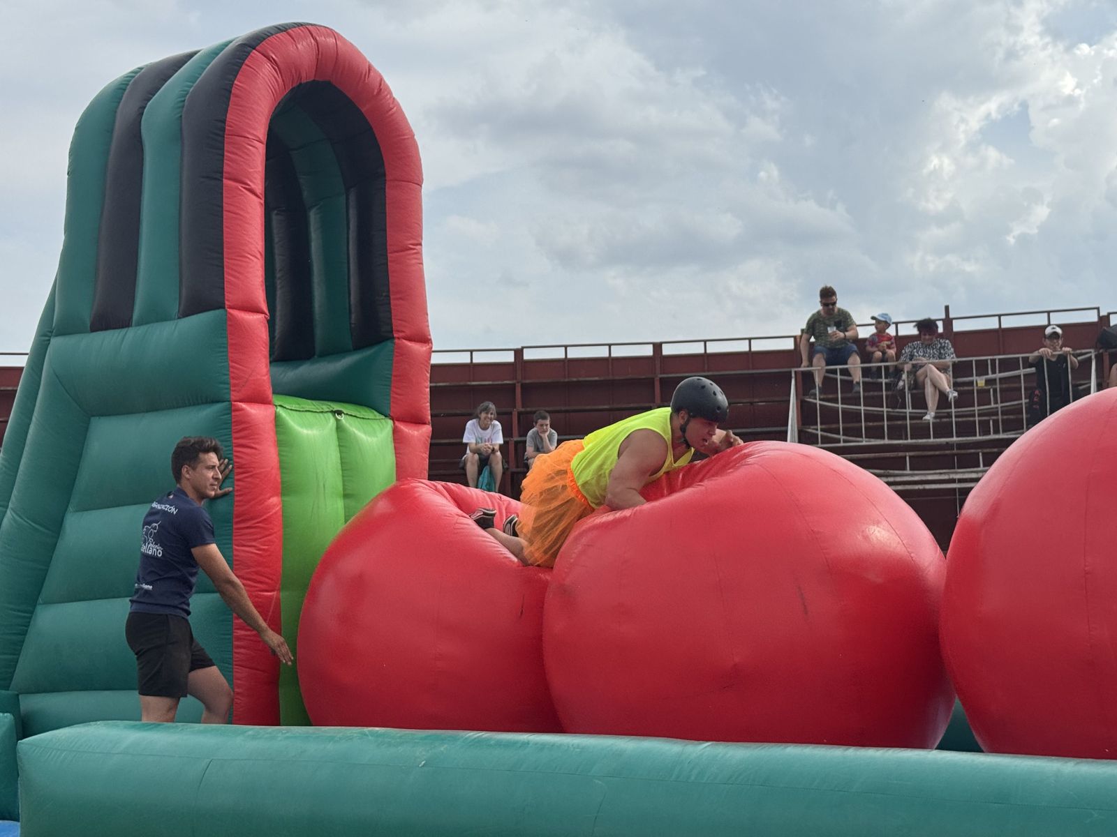 Humor amarillo en Villamayor