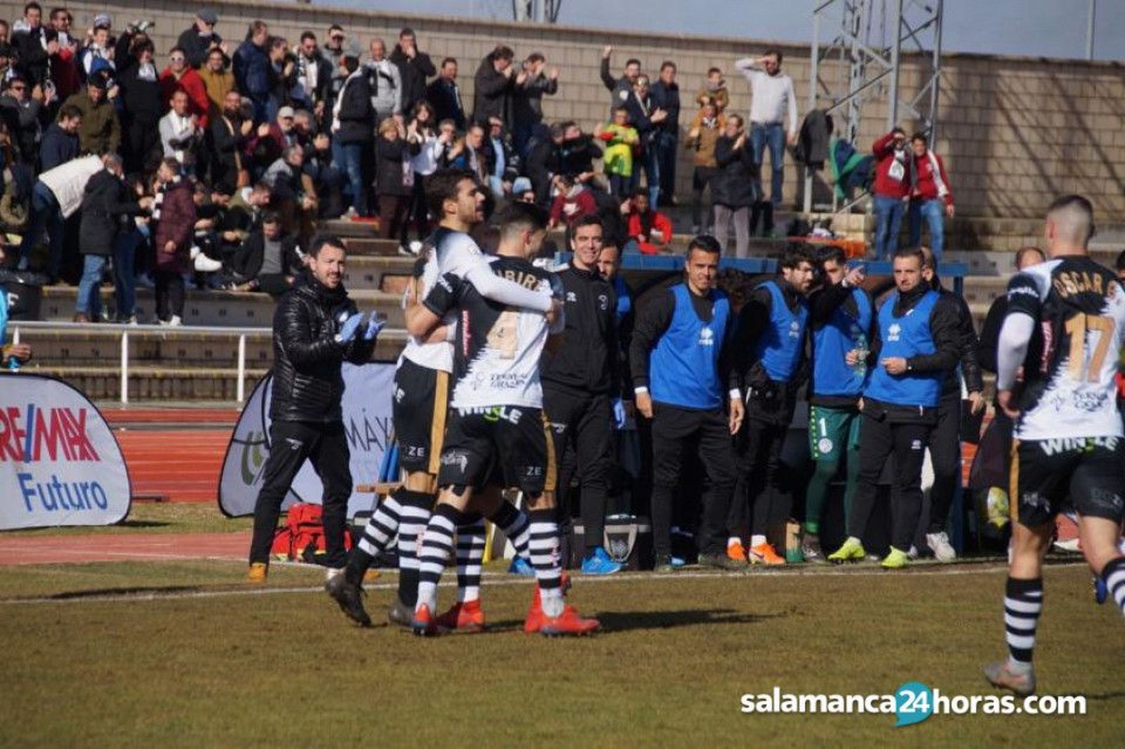 DE LA NAVA GOL ALAVÉS B